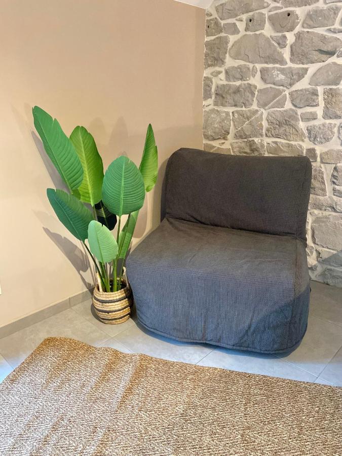 Ciney - Le Nid Du Clocher Esterno foto